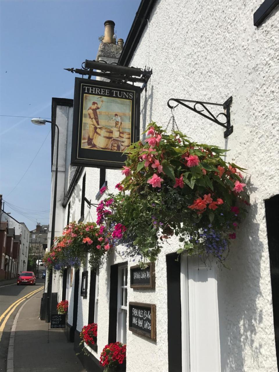 The Three Tuns Ξενοδοχείο Chepstow Εξωτερικό φωτογραφία